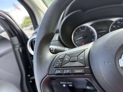 Used 2025 Nissan Versa S w/ Trunk Package FWD image 17