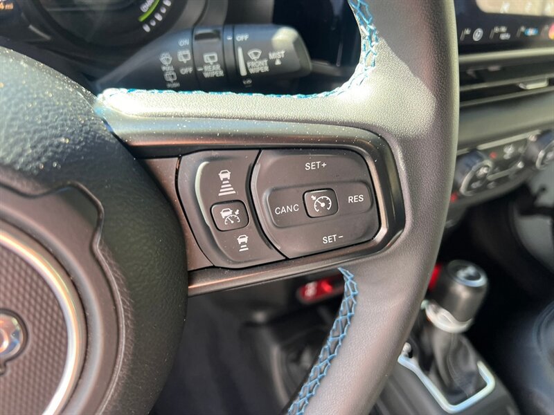 Used 2024 Jeep Wrangler Unlimited Rubicon 4xe AWD/4WD image 28