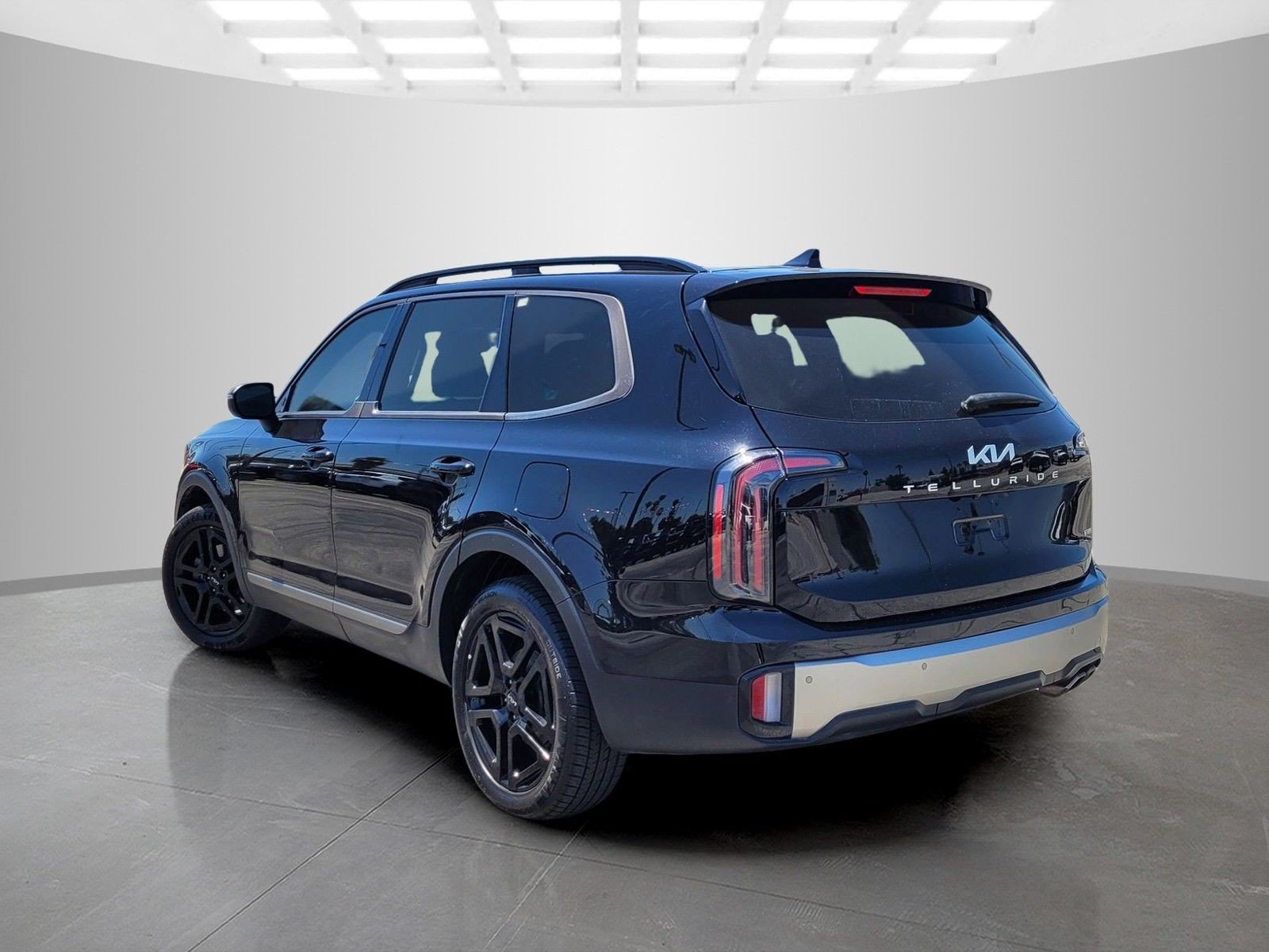 Used 2023 Kia Telluride EX X-Line AWD/4WD image 7
