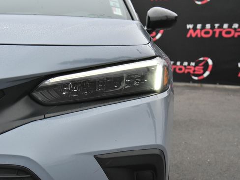 Used 2022 Honda Civic Sport image 11