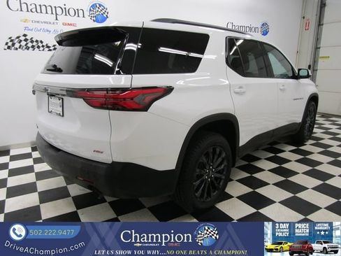 Used 2022 Chevrolet Traverse RS FWD image 13