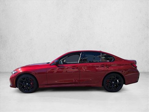 Used 2026 BMW 330i Sedan w/ M Sport Package RWD image 2