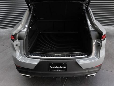 Certified 2026 Porsche Cayenne Coupe AWD/4WD image 29