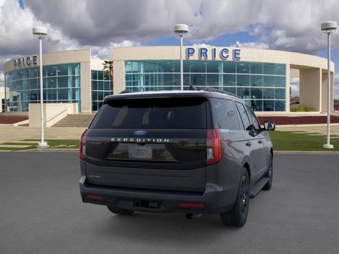 New 2025 Ford Expedition Active image 8