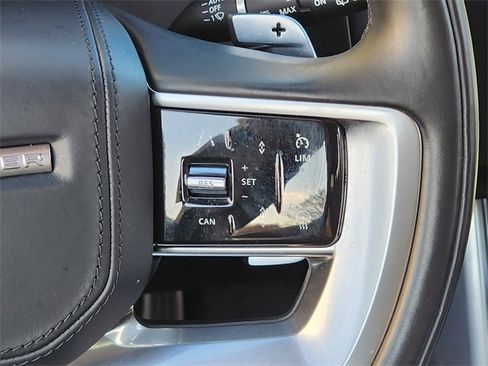 Used 2023 Land Rover Range Rover SE image 28