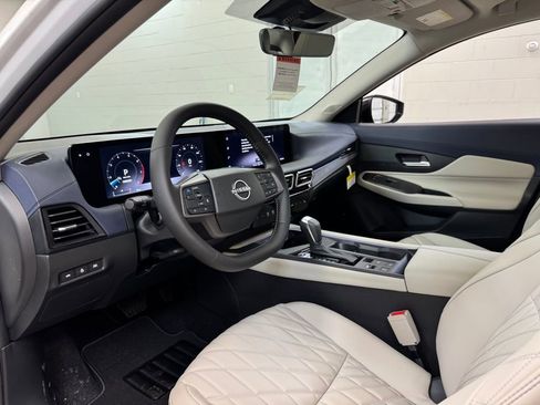 New 2026 Nissan Sentra SL w/ Floor Mat Package FWD image 12