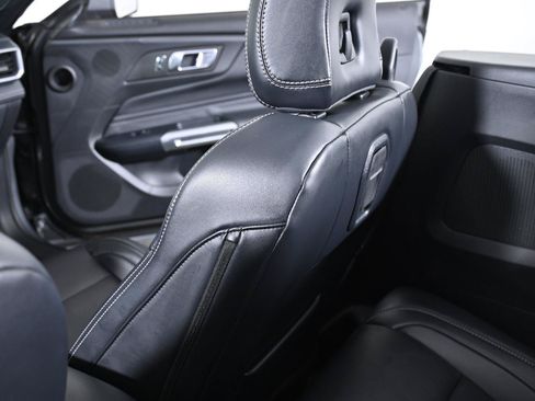 Used 2025 Ford Mustang Premium RWD image 35