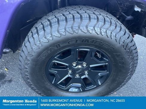 Used 2016 Jeep Wrangler Unlimited Sahara image 11