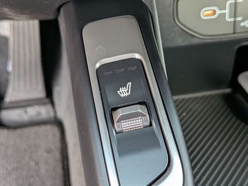New 2026 Kia Sorento S FWD image 25