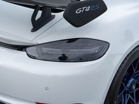 Certified 2025 Porsche 718 Cayman GT4 RS w/ Weissach Package RWD image 15
