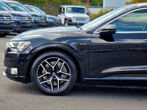 Used 2019 Audi e-tron Premium Plus AWD/4WD image 6