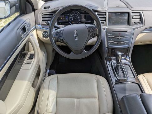 Used 2013 Lincoln MKS FWD image 14