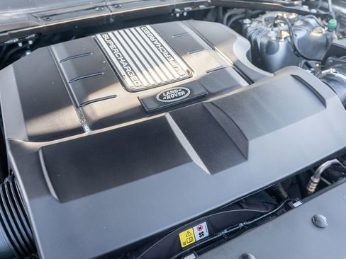 Certified 2024 Land Rover Defender 110 SE image 36