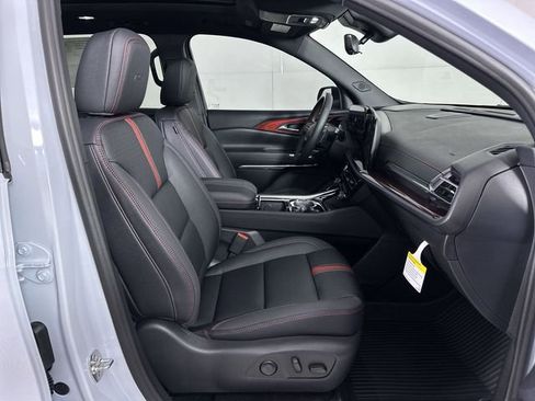 New 2026 Chevrolet Traverse RS w/ LPO, Floor Liner Package image 53