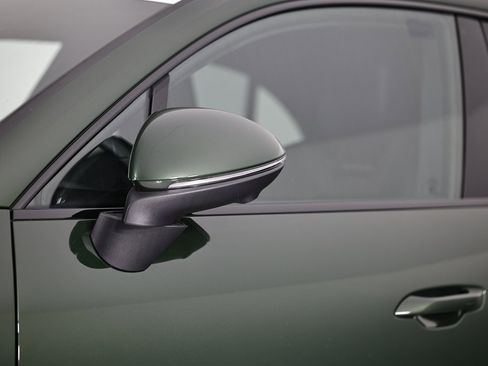 New 2025 Porsche Macan 4S Electric image 12