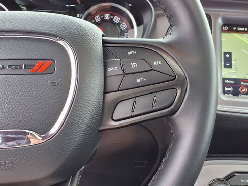 Used 2023 Dodge Challenger SXT RWD image 17
