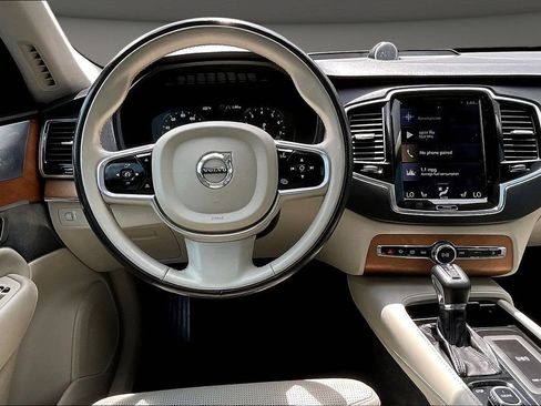 Used 2017 Volvo XC90 T6 Inscription w/ Luxury Package AWD/4WD image 11