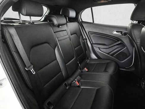 Used 2016 Mercedes-Benz GLA 250 4MATIC image 22