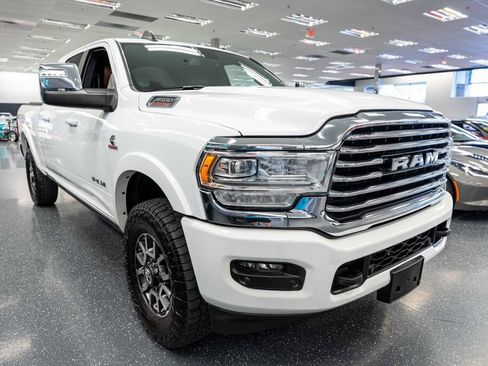 Used 2023 RAM 3500 Limited image 3