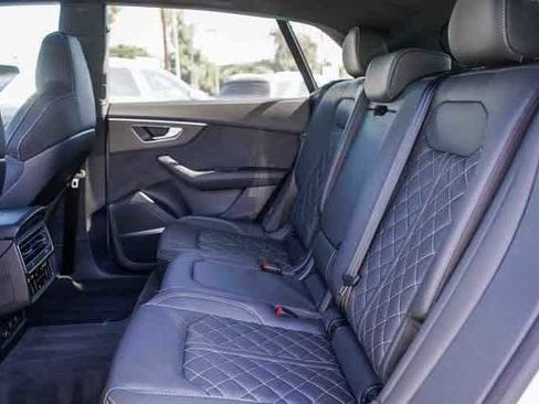 Used 2024 Audi SQ8 Prestige image 18