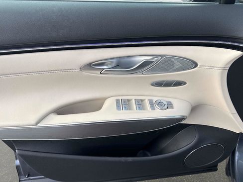 New 2026 Genesis GV70 2.5T Select image 18