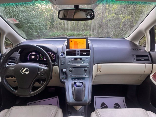 Used 2010 Lexus HS 250h w/ Preferred Accessory Package FWD image 16