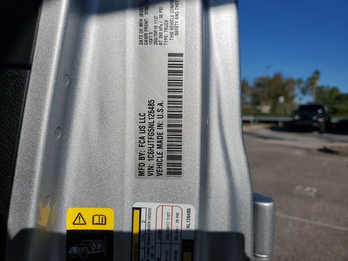 Used 2022 Jeep Gladiator Overland w/ Popular Equipment Package image 26