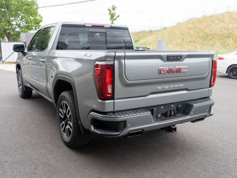 Used 2023 GMC Sierra 1500 SLT w/ SLT Premium Plus Package AWD/4WD image 5