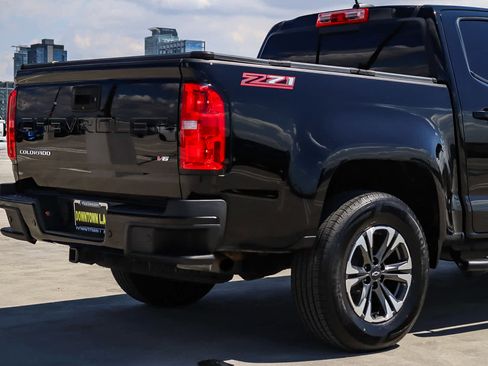 Used 2021 Chevrolet Colorado Z71 w/ Safety Package RWD image 9