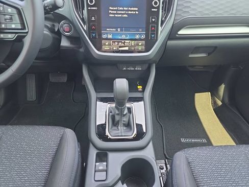 Used 2025 Subaru Forester Premium AWD/4WD image 11