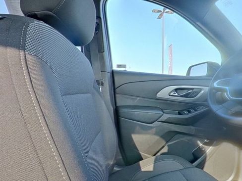 Used 2023 Chevrolet Traverse LT w/ LPO, Floor Liner Package AWD/4WD image 27