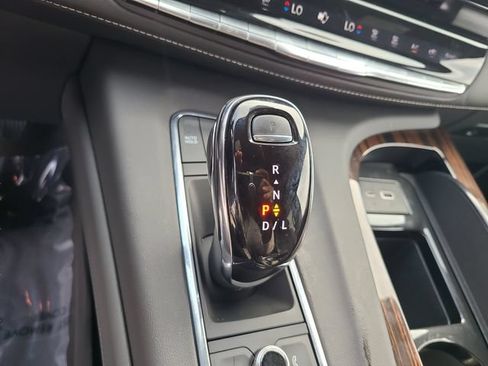 Used 2023 Cadillac Escalade Premium Luxury w/ Performance Package RWD image 35