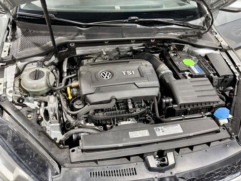 Used 2017 Volkswagen Golf Alltrack SE image 31