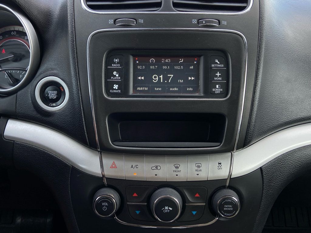 Used 2018 Dodge Journey SE FWD image 22