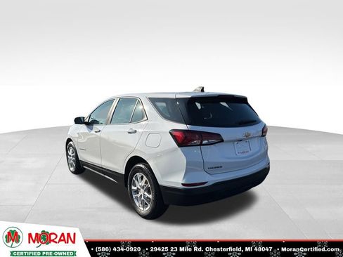 Used 2023 Chevrolet Equinox LS image 3