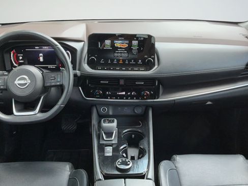 Used 2023 Nissan Rogue Platinum AWD/4WD image 9