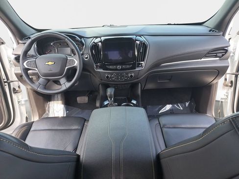 Used 2023 Chevrolet Traverse LT AWD/4WD image 10