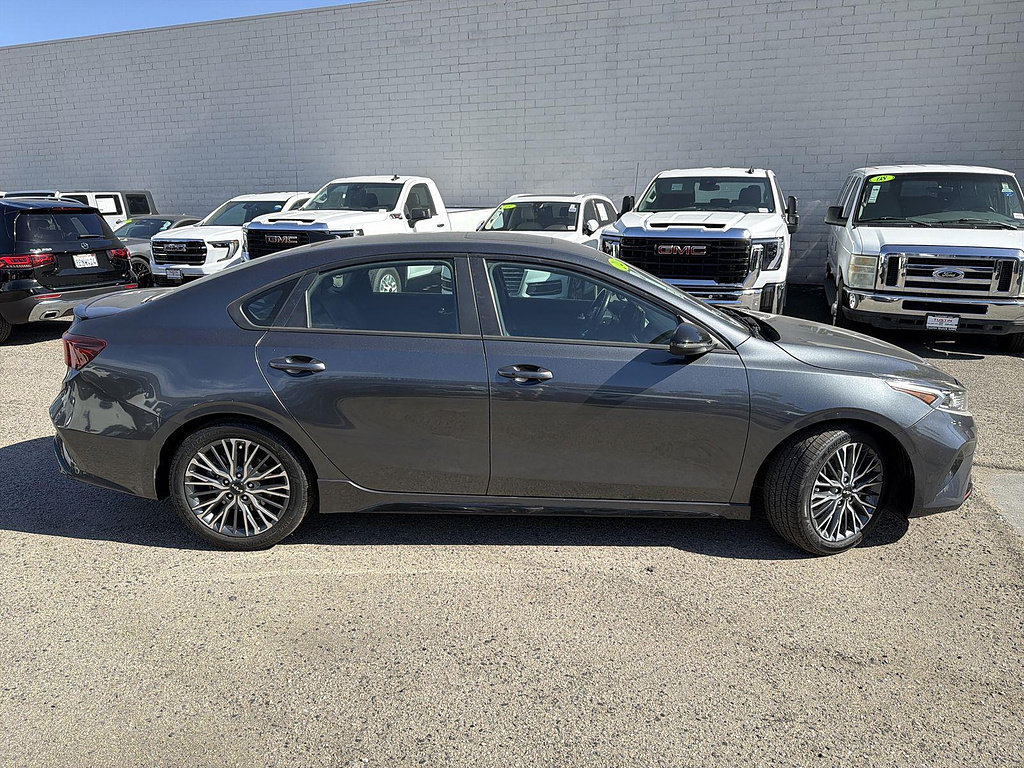Used 2024 Kia Forte GT-Line w/ GT-Line Premium Package FWD image 4