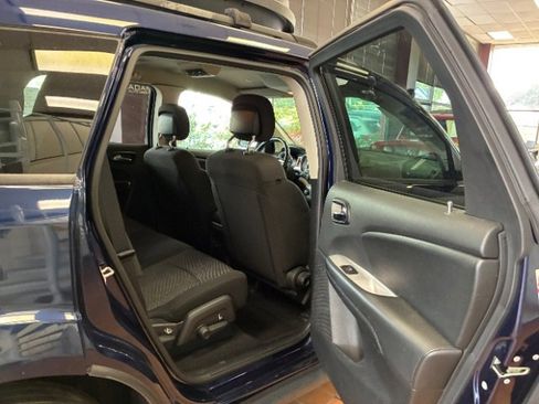 Used 2019 Dodge Journey SE w/ Connectivity Group image 26