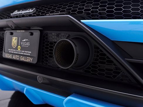 Used 2023 Lamborghini Huracan EVO image 36
