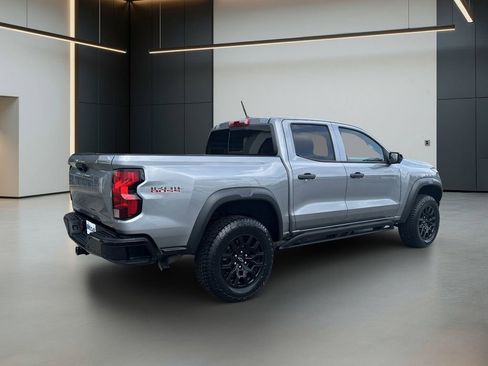Used 2024 Chevrolet Colorado Trail Boss w/ Technology Package AWD/4WD image 5