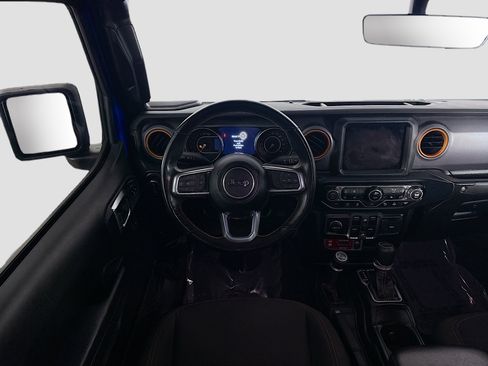 Used 2023 Jeep Gladiator Mojave w/ Cold Weather Group image 17