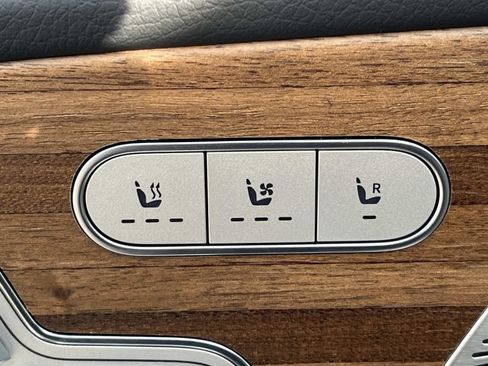 Used 2025 Mercedes-Benz GLE 350 4MATIC image 20