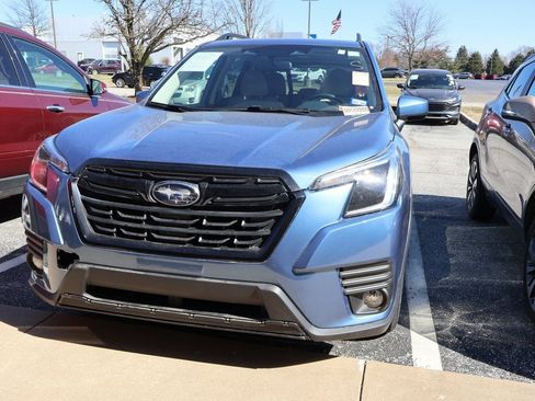Used 2023 Subaru Forester Premium image 12