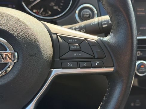 Certified 2020 Nissan Rogue SV FWD image 30
