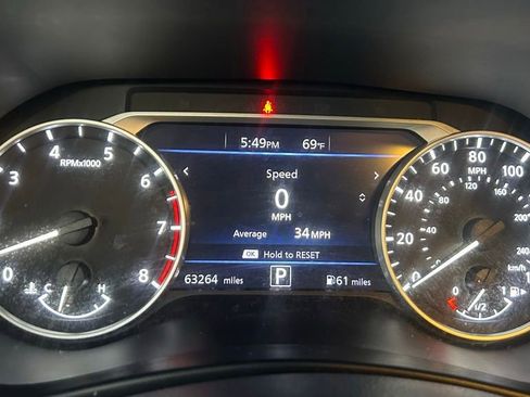 Used 2020 Nissan Sentra SV w/ Trunk Package image 17