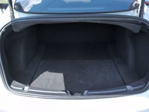 Used 2020 Tesla Model 3 Standard Range RWD image 23