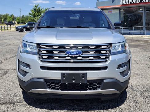 Used 2016 Ford Explorer XLT w/ Equipment Group 202A AWD/4WD image 7