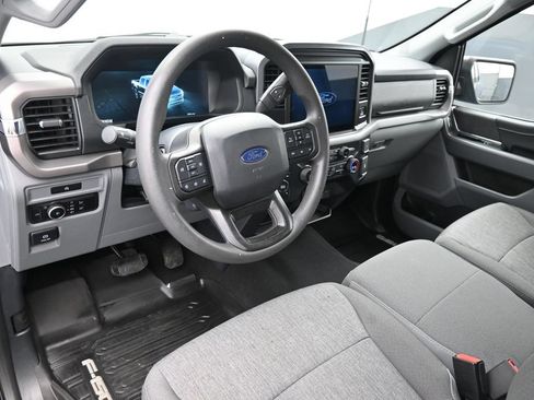 Used 2025 Ford F150 XLT AWD/4WD image 12