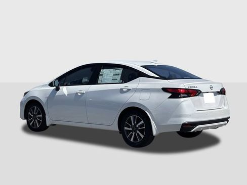 New 2025 Nissan Versa SV w/ Trunk Package FWD image 2
